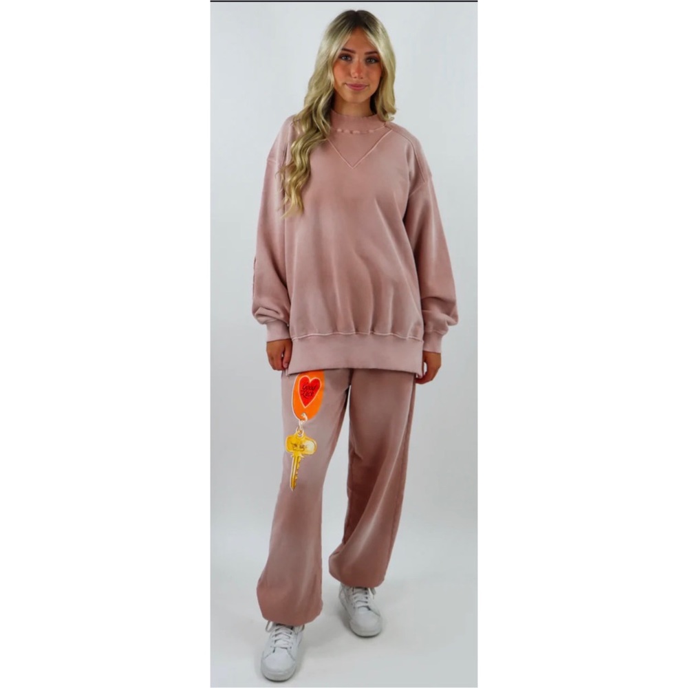 NWOT Boys Lie ‘key to my heart’ Sweatpants